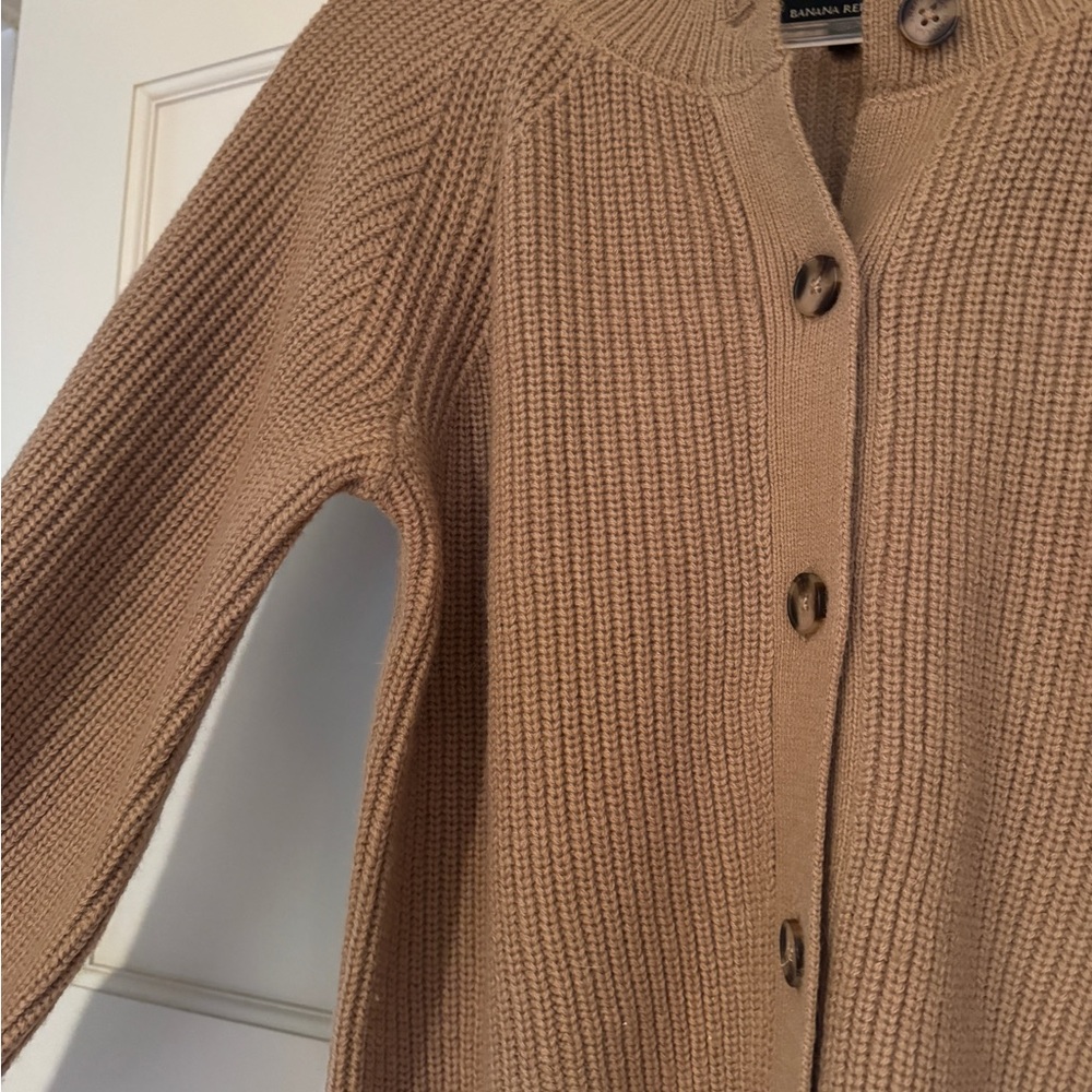 Banana Republic Factory Women's Caramel Tan Cardigan - Picture 2 of 5